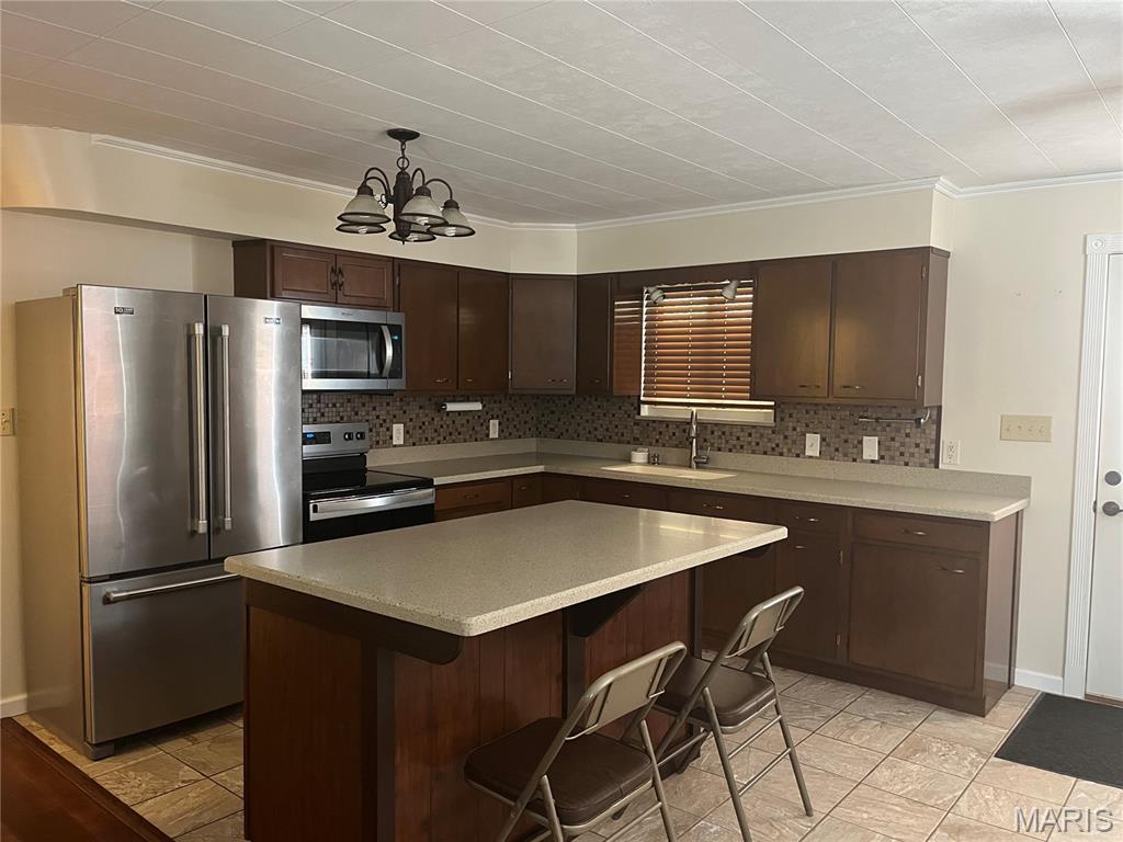 Homes for sale in High Ridge, MO | 6428 Kathy Dr, High Ridge, MO 63049 | MLS# MIS26015718