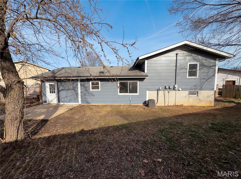 Homes for sale in Troy, MO | 945 Countryside Dr, Troy, MO 63379 | MLS# MIS26015901