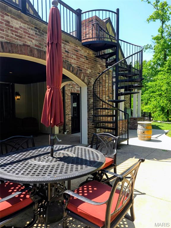 Homes for sale in Frontenac, MO | 22 Countryside Lane, Frontenac, MO 63131 | MLS# MIS26015907