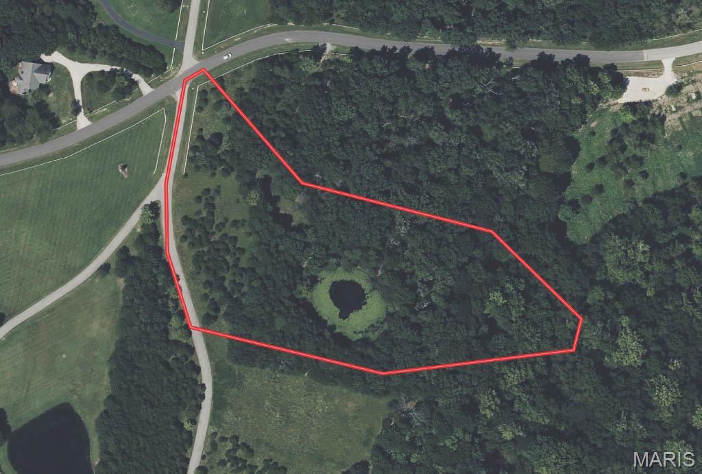 Homes for sale in Innsbrook, MO | 2107 Meadow Oaks Dr, Innsbrook, MO 63390 | MLS# MIS26015922