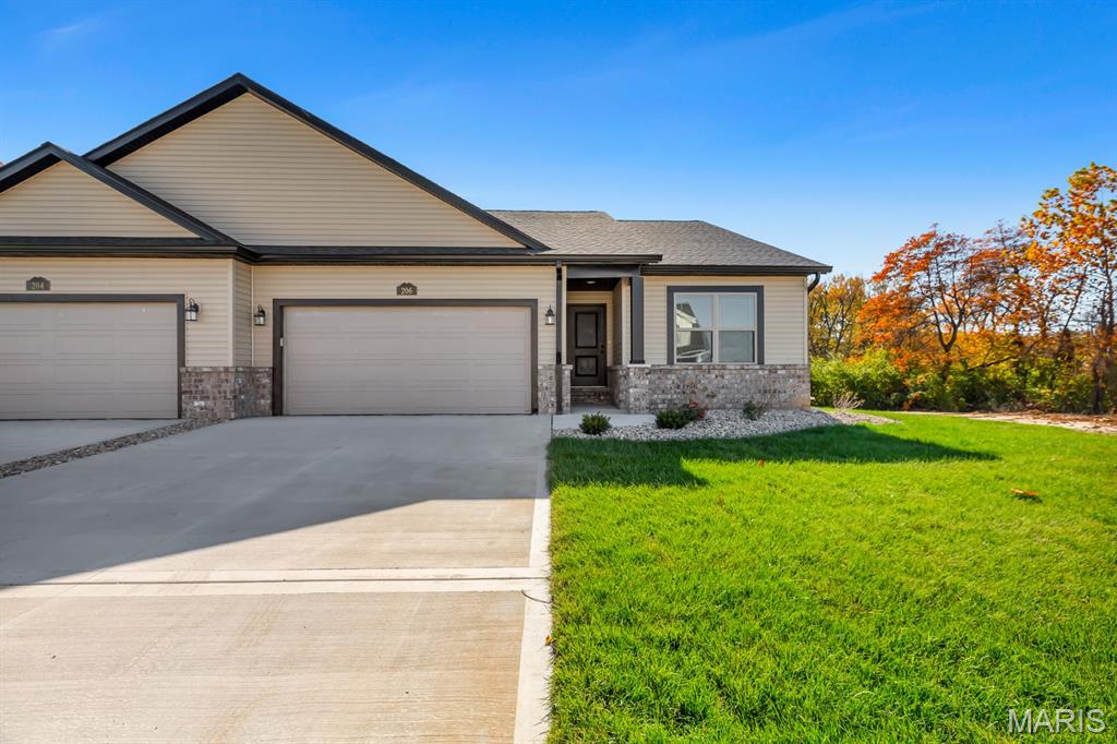 Homes for sale in Bethalto, IL | 206 Wrigley Field, Bethalto, IL 62010 | MLS# MIS26015954