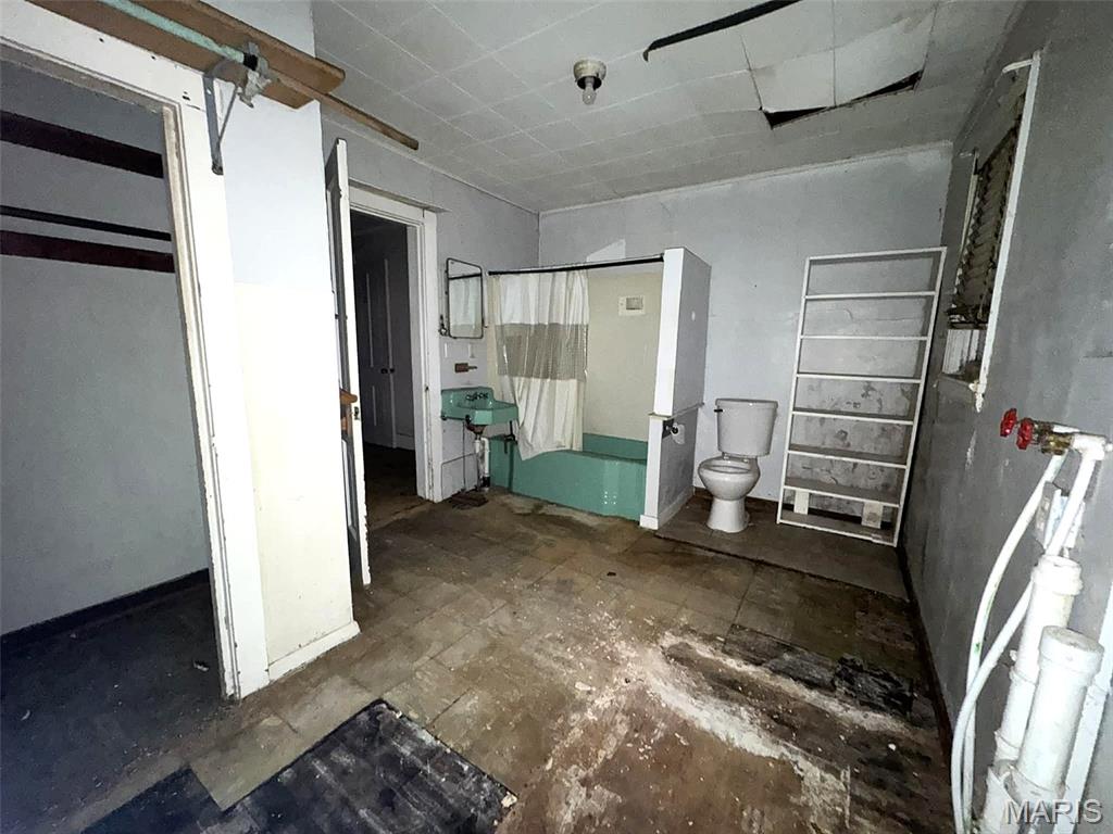 Homes for sale in Hannibal, MO | 614 Lyon St, Hannibal, MO 63401 | MLS# MIS26016051