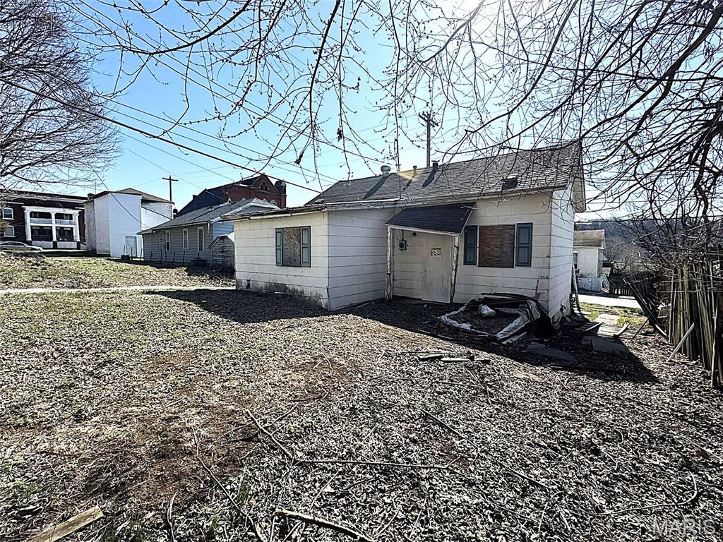 Homes for sale in Hannibal, MO | 614 Lyon St, Hannibal, MO 63401 | MLS# MIS26016051