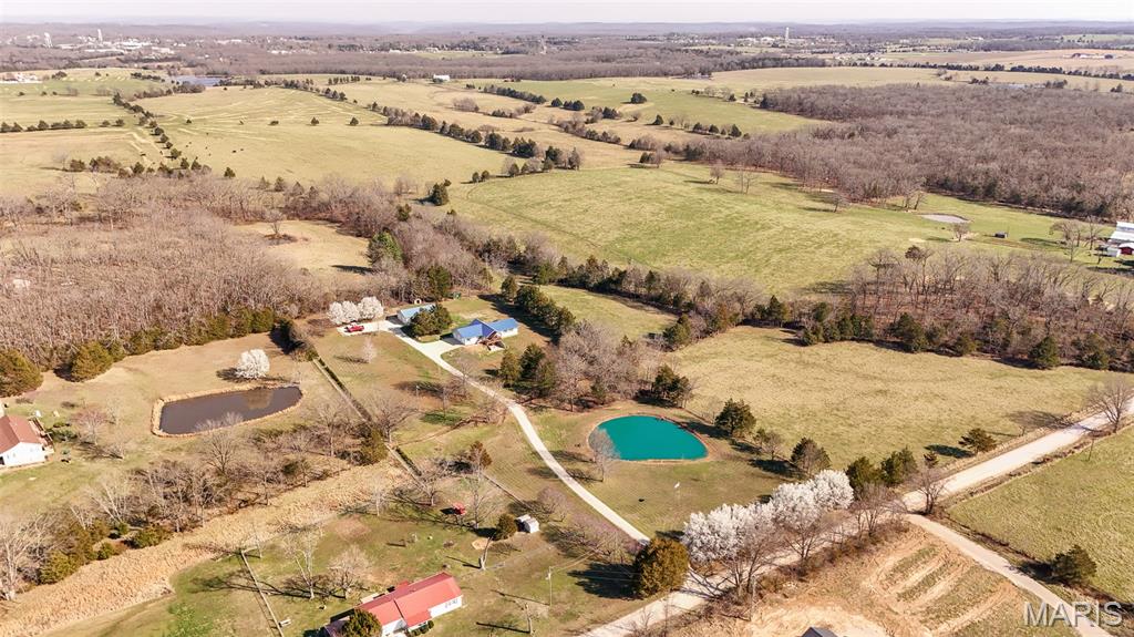 Homes for sale in Bourbon, MO | 105 Rohrer Rd, Bourbon, MO 65441 | MLS# MIS26016055