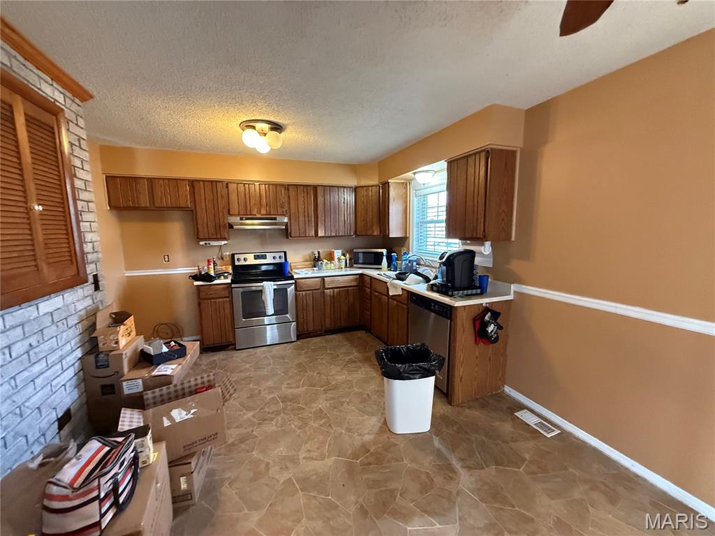 Homes for sale in Old Monroe, MO | 34 Junction Dr, Old Monroe, MO 63369 | MLS# MIS26016086