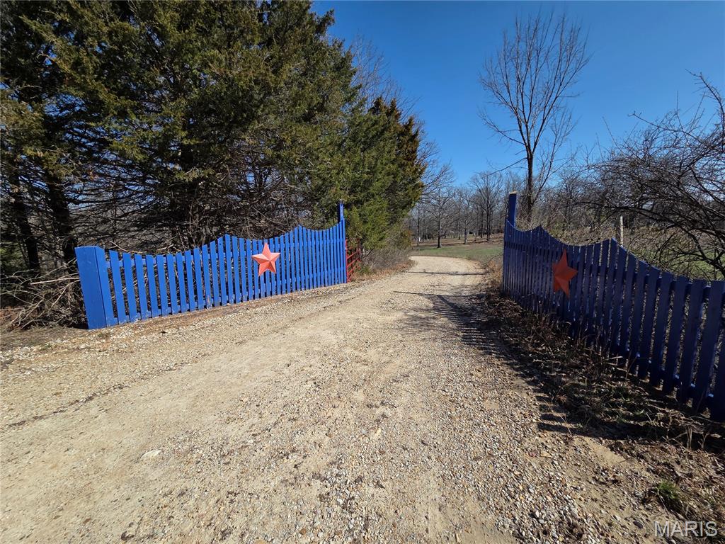 Homes for sale in Cuba, MO | 1111 Beamer Ln, Cuba, MO 65453 | MLS# MIS26016097