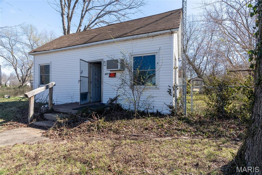 Homes for sale in Royalton, IL | 221 N Main, Royalton, IL 62893 | MLS# MIS26016137