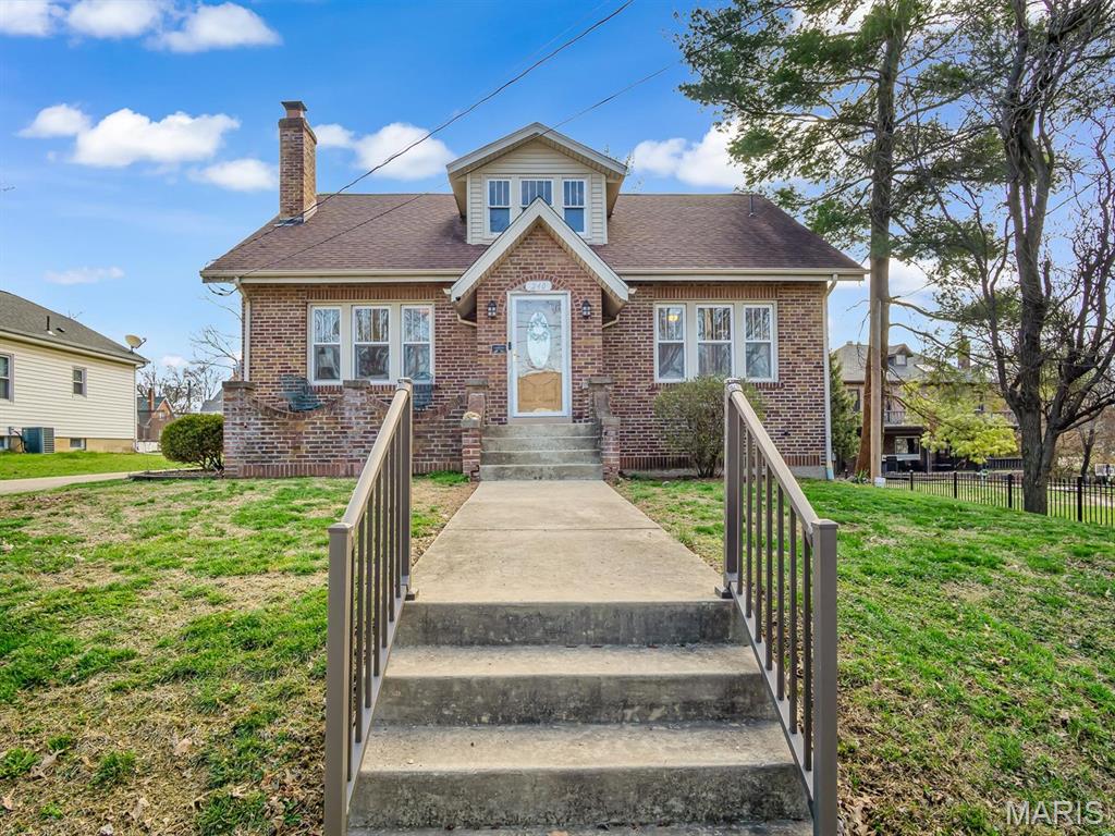 Homes for sale in Waterloo, IL | 240 N Main St, Waterloo, IL 62298 | MLS# MIS26016344