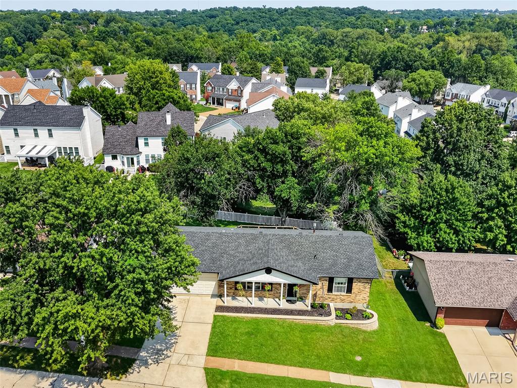 2nd image of 5830 Falcon View Ln, Saint Louis, MO 63129 | MLS# MIS26018491