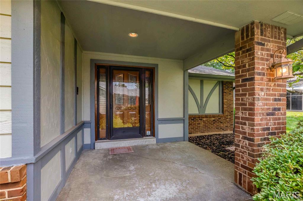 2nd image of 13 Village Dr W, Saint Charles, MO 63303 | MLS# MIS26018492