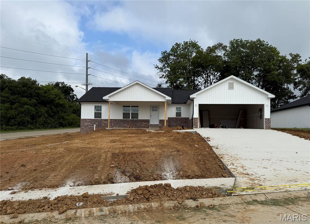 2nd image of 4002 Chapel Ridge Dr, Jackson, MO 63755 | MLS# MIS26019155