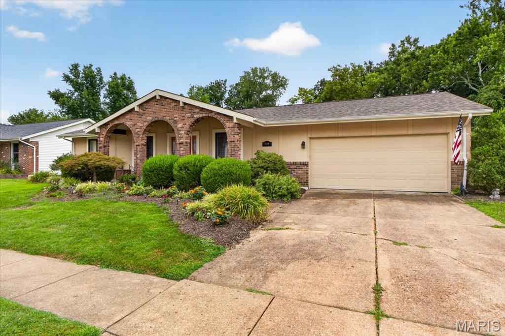 5th image of 15446 Grantley Dr, Chesterfield, MO 63017 | MLS# MIS26019899