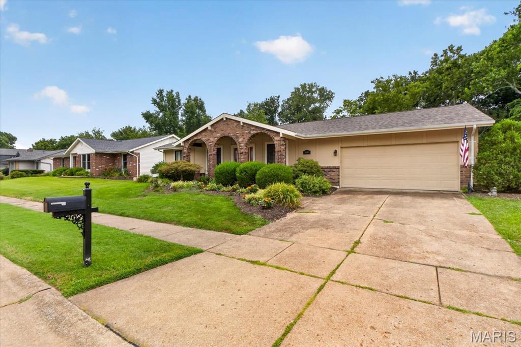 4th image of 15446 Grantley Dr, Chesterfield, MO 63017 | MLS# MIS26019899