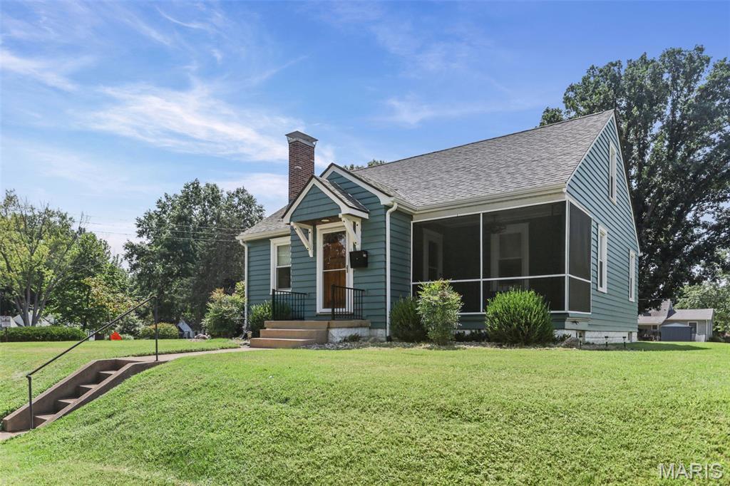 2nd image of 150 N 31st St, Belleville, IL 62226 | MLS# MIS26020169