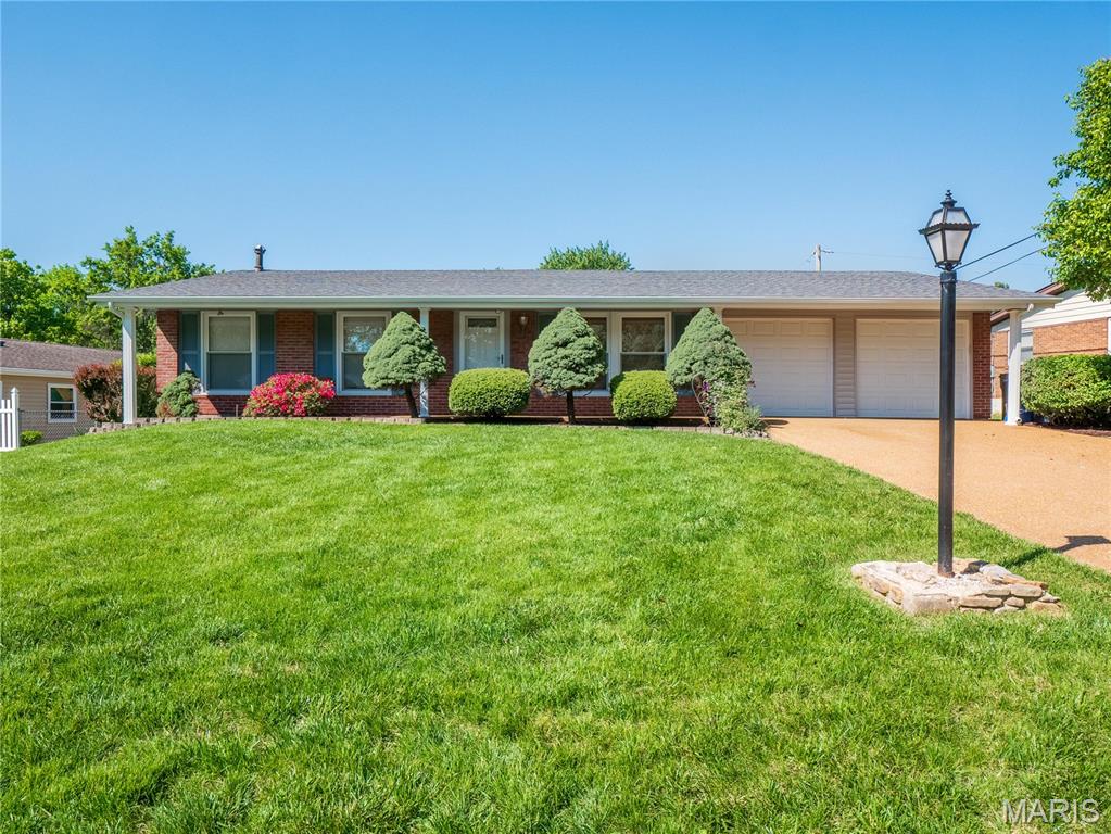 Homes for sale in Saint Louis, MO | 5032 Kempf Dr, Saint Louis, MO 63128 | MLS# MIS26020830