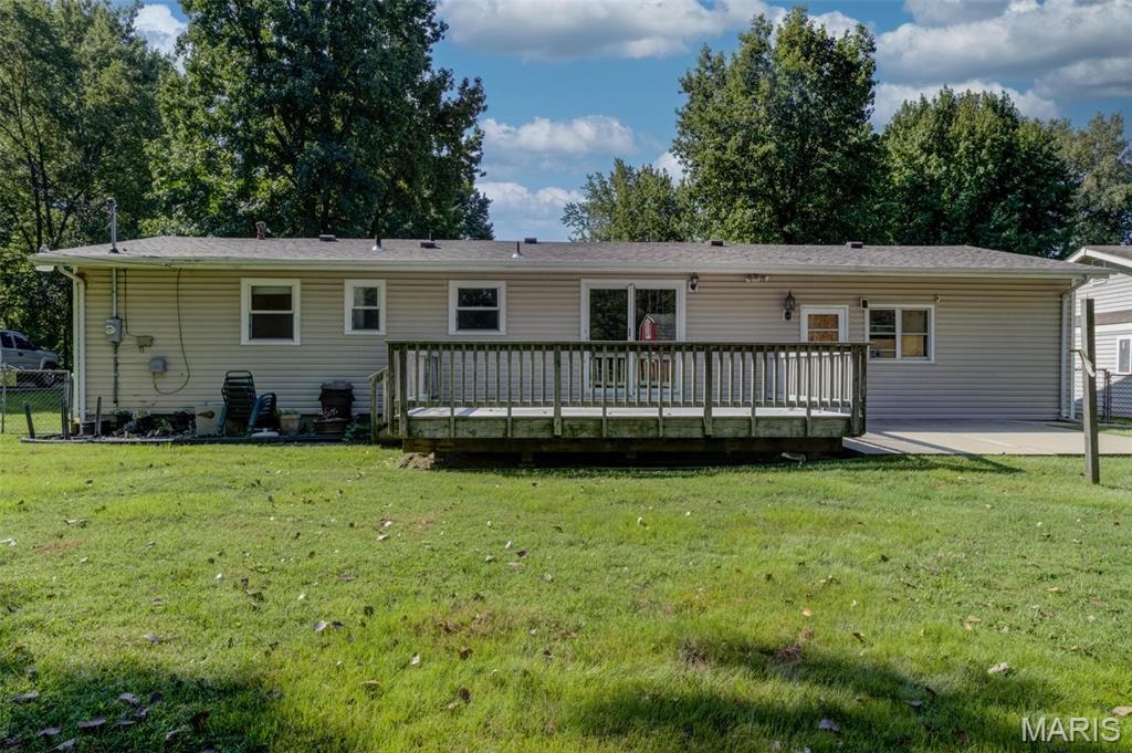 5th image of 10801 Canter Way Dr, Unincorporated, MO 63114 | MLS# MIS26021343