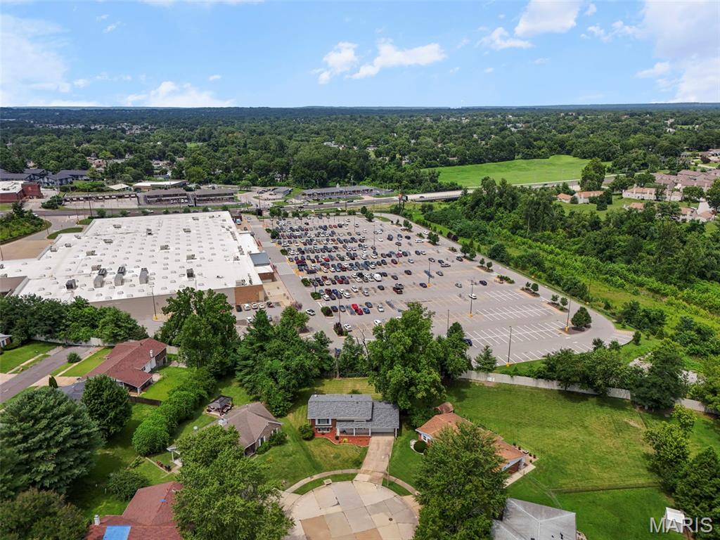 39th image of 2255 Barcelona Dr, Florissant, MO 63033 | MLS# MIS26021678