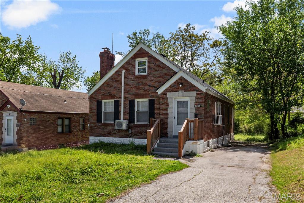 1st image of 7030 Lena Ave, St Louis, MO 63136 | MLS# MIS26021695