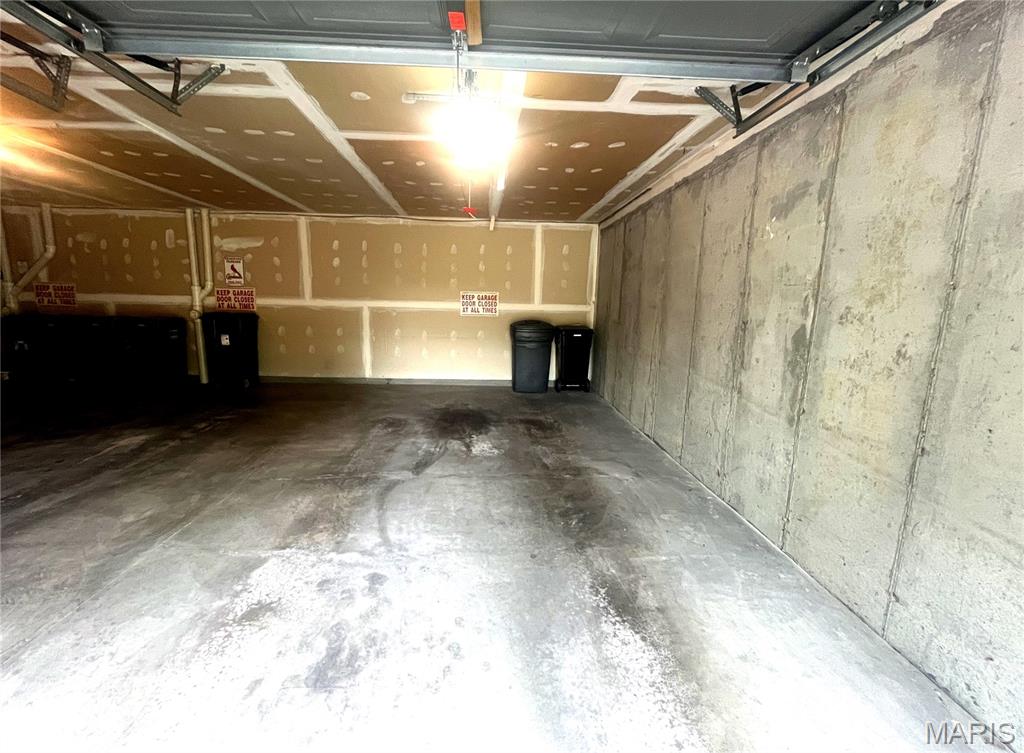 2nd image of 1111 Pocono Trl, Ballwin, MO 63021