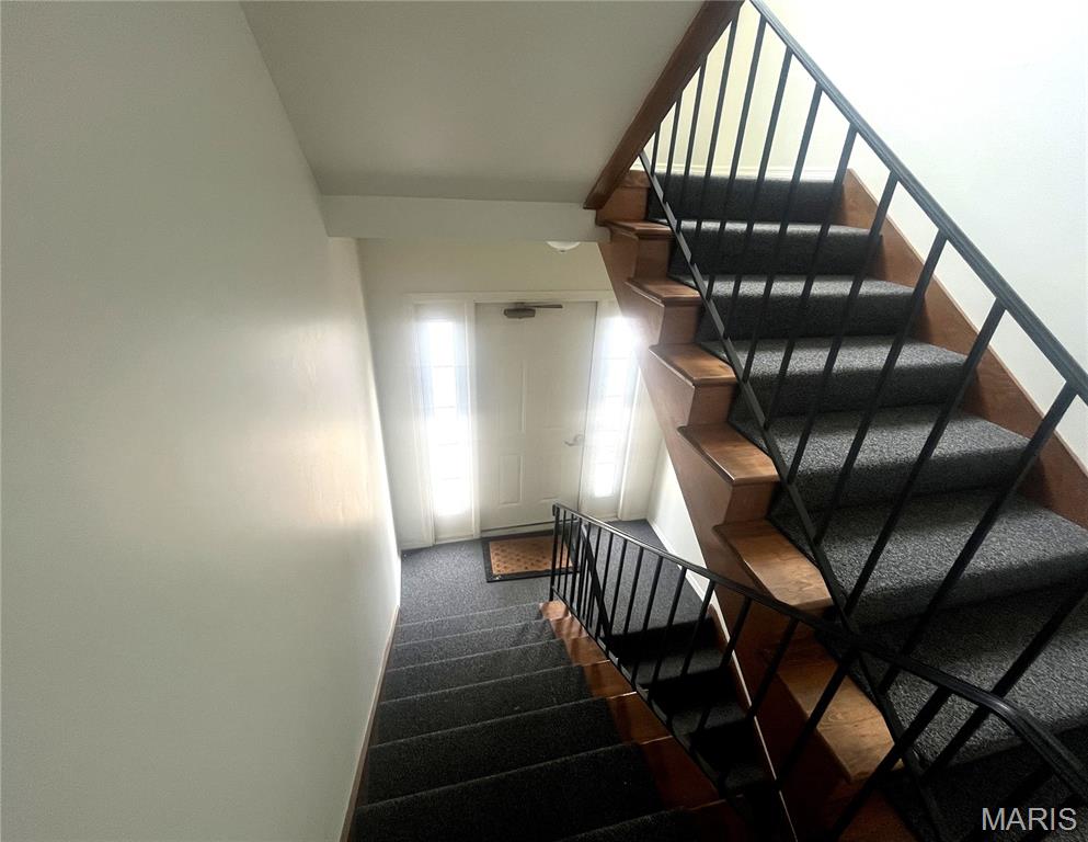 2nd image of 1111 Pocono Trl #A, Ballwin, MO 63021 | MLS# MIS26022288