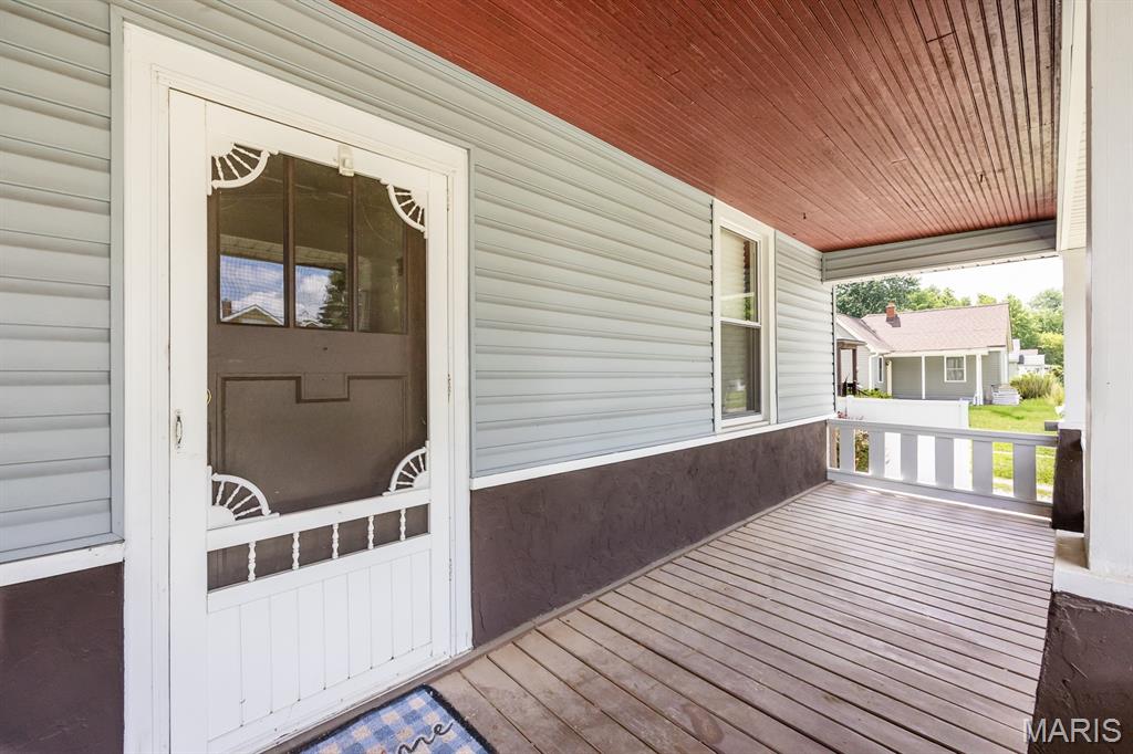 4th image of 102 S 35Th St S, Belleville, IL 62226 | MLS# MIS26022366
