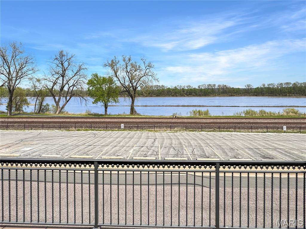 2nd image of 524 W Front St, Washington, MO 63090 | MLS# MIS26023199