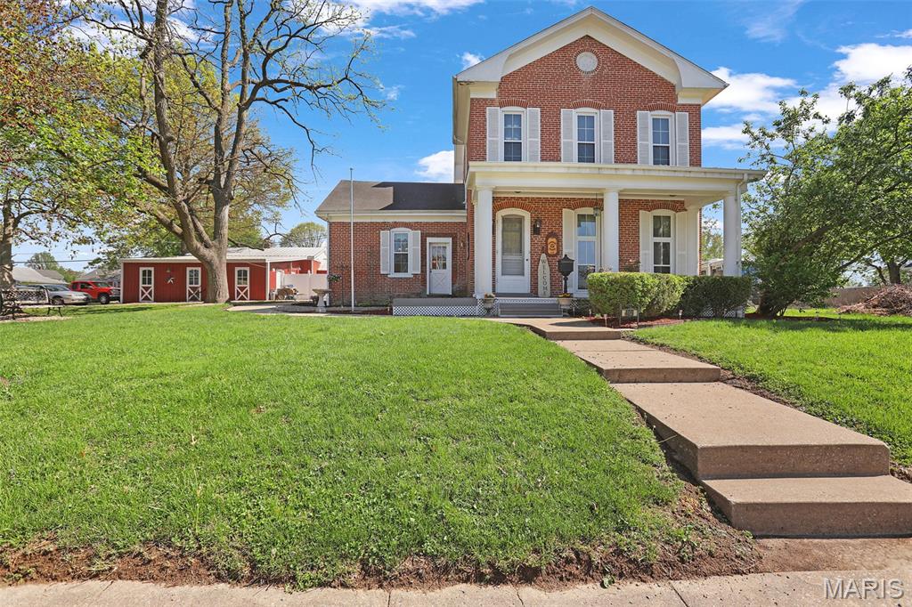 Homes for sale in Bethalto, IL | 409 W Central St, Bethalto, IL 62010 | MLS# MIS26023247