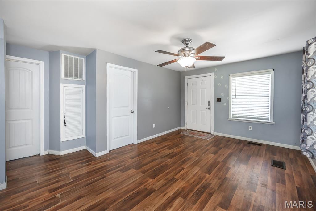 Homes for sale in Wood River, IL | 442 Pershing Ave, Wood River, IL 62095 | MLS# MIS26023462