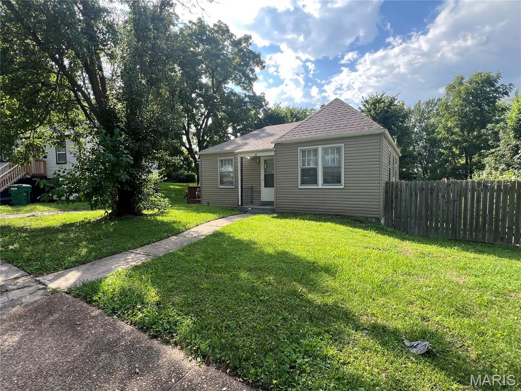 16th image of 26 Lamar Dr, Saint Louis, MO 63136 | MLS# MIS26023922