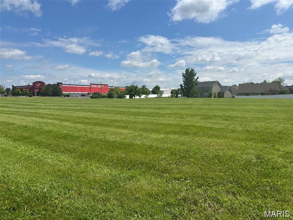 8th image of 8100 Veterans Memorial Parkway Parkway, St Peters, MO 63366 | MLS# MIS26023956