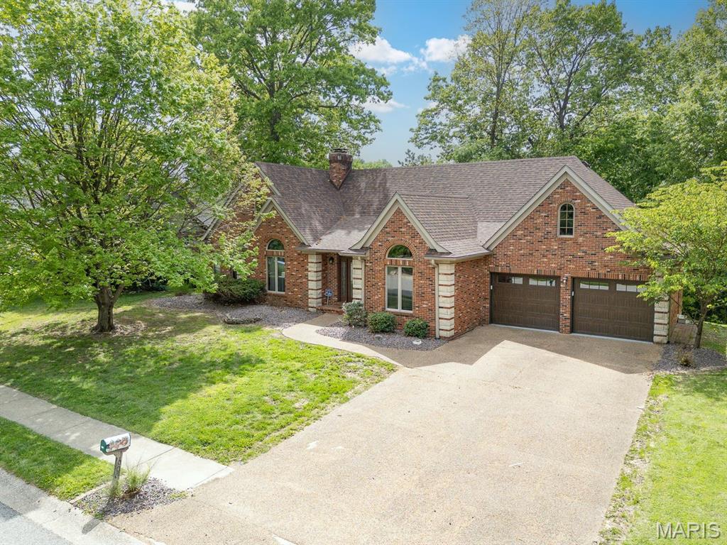 Homes for sale in Edwardsville, IL | 1005 Timberlake Dr, Edwardsville, IL 62025 | MLS# MIS26024888