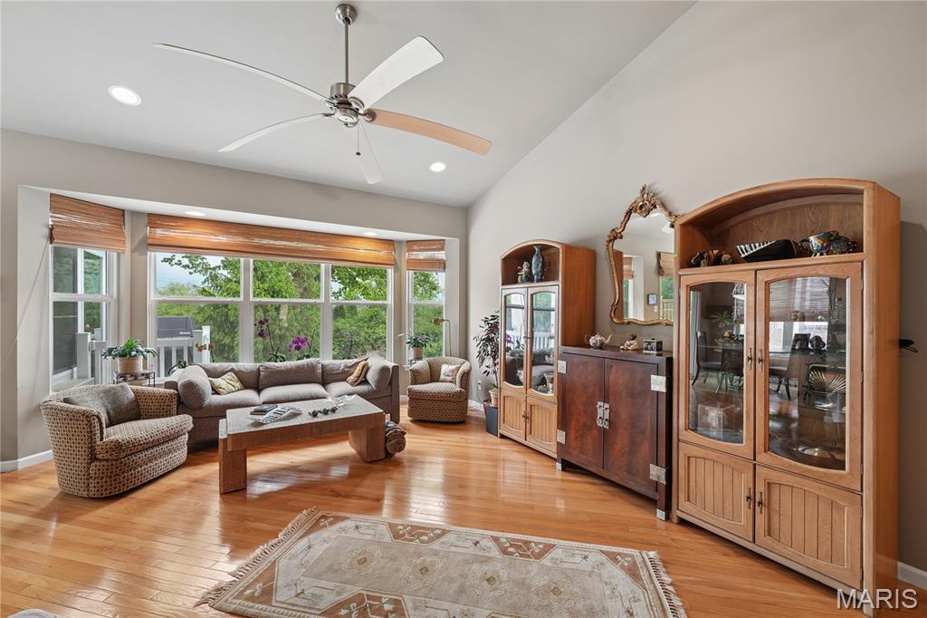 Homes for sale in Saint Louis, MO | 8923 Hilltop Manor Dr, Saint Louis, MO 63132 | MLS# MIS26025202