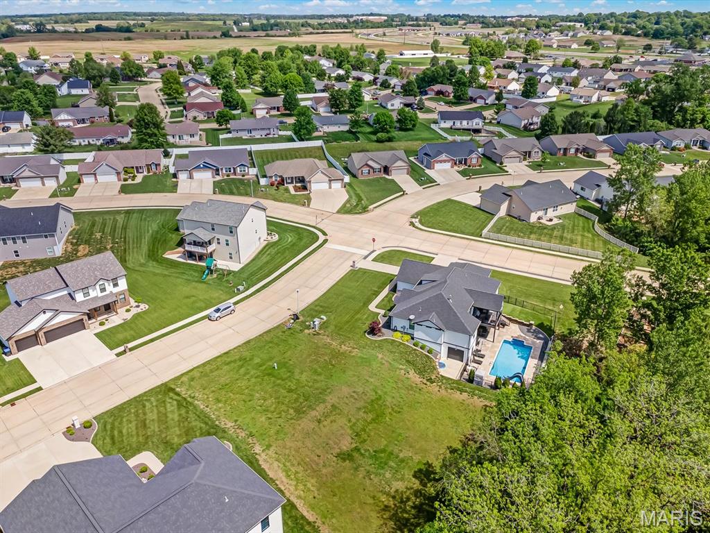 Homes for sale in Waterloo, IL | 1004 Oak Creek Ln, Waterloo, IL 62298 | MLS# MIS26025405