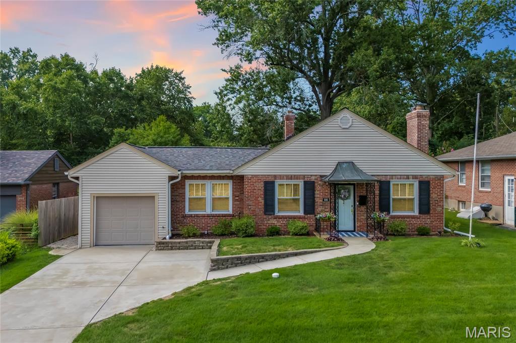 1st image of 986 Glenbrook Ave, Saint Louis, MO 63122 | MLS# MIS26025521