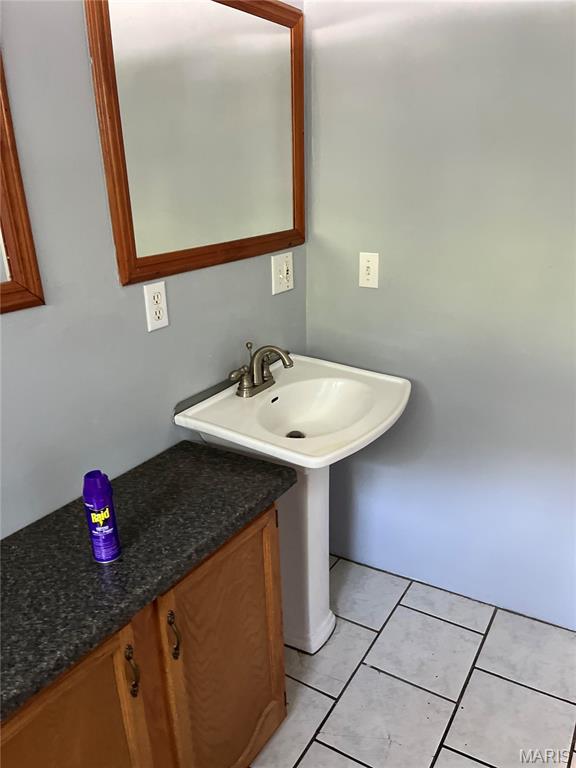 2nd image of 2505 E Main St, Belleville, IL 62221 | MLS# MIS26027360