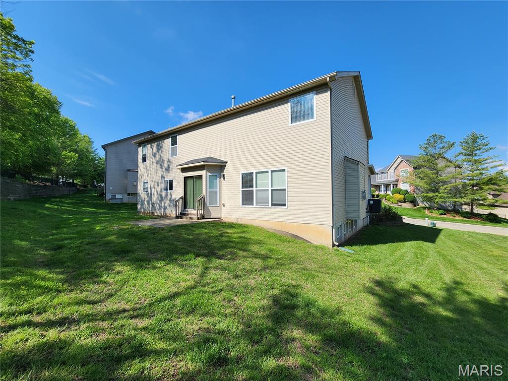 4th image of 59 Charbonier Bluffs Dr, Florissant, MO 63031 | MLS# MIS26028048