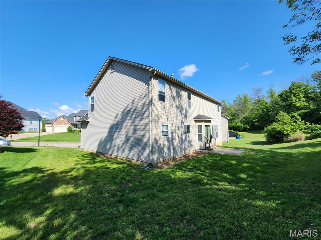 5th image of 59 Charbonier Bluffs Dr, Florissant, MO 63031 | MLS# MIS26028048