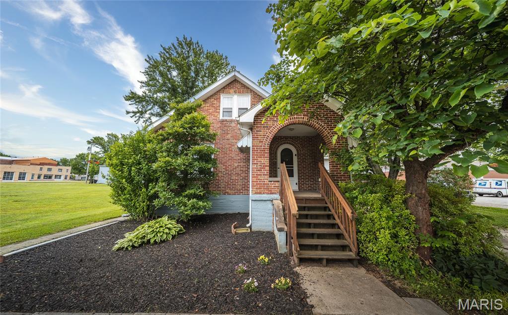 Homes for sale in St James, MO | 218 W Eldon St, St James, MO 65559 | MLS# MIS26028539