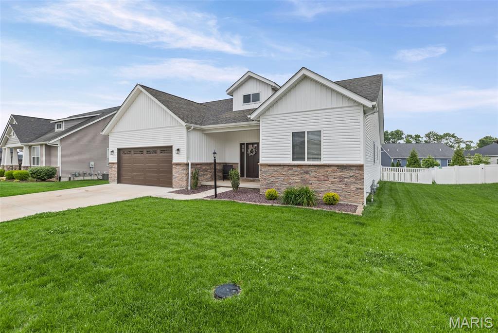 Homes for sale in Glen Carbon, IL | 7112 Richmond Dr, Glen Carbon, IL 62034 | MLS# MIS26028881