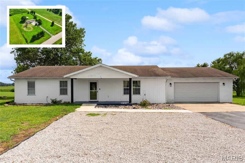 Homes for sale in Freeburg, IL | 1151 W Apple St, Freeburg, IL 62243 | MLS# MIS26028909