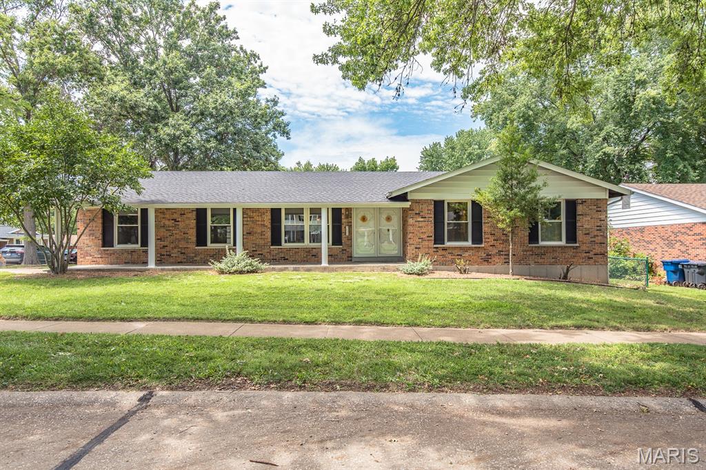 1st image of 3633 Rue De Renard, Florissant, MO 63034 | MLS# MIS26029374