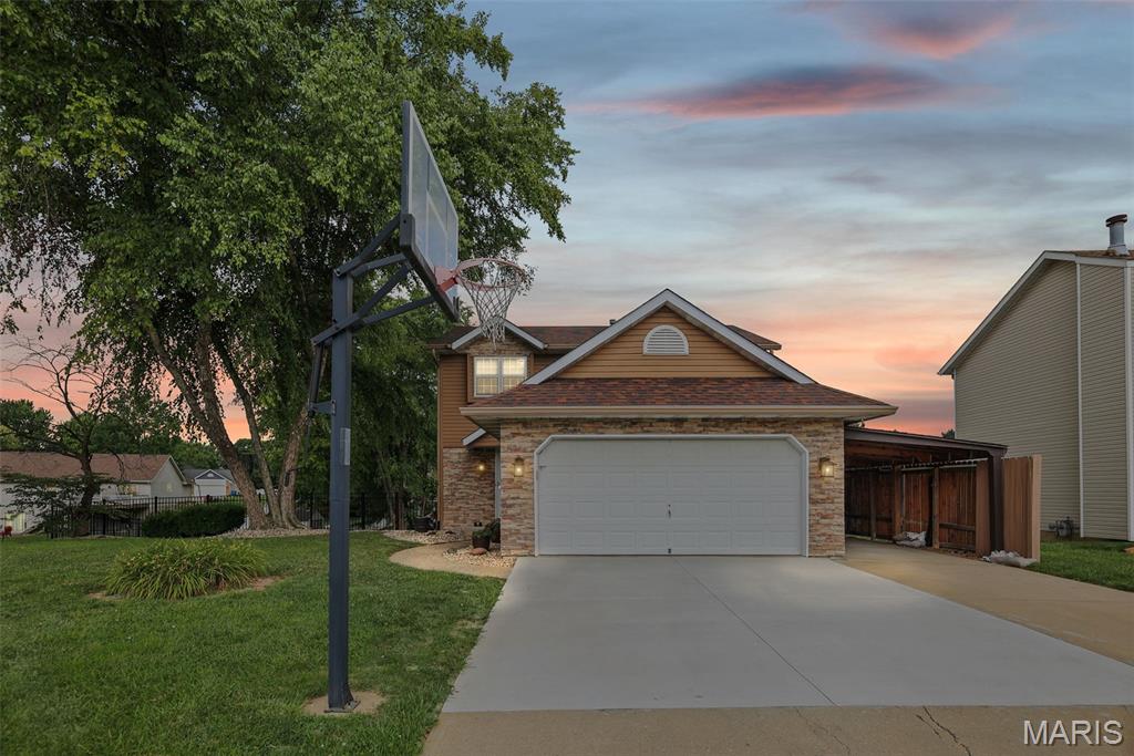 Homes for sale in Maryville, IL | 1009 Robert Dr, Maryville, IL 62062 | MLS# MIS26029382