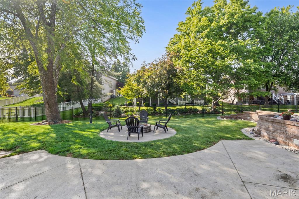Homes for sale in Maryville, IL | 1009 Robert Dr, Maryville, IL 62062 | MLS# MIS26029382