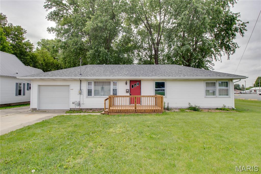 Homes for sale in Waverly, IL | 440 West State St, Waverly, IL 62692 | MLS# MIS26029497