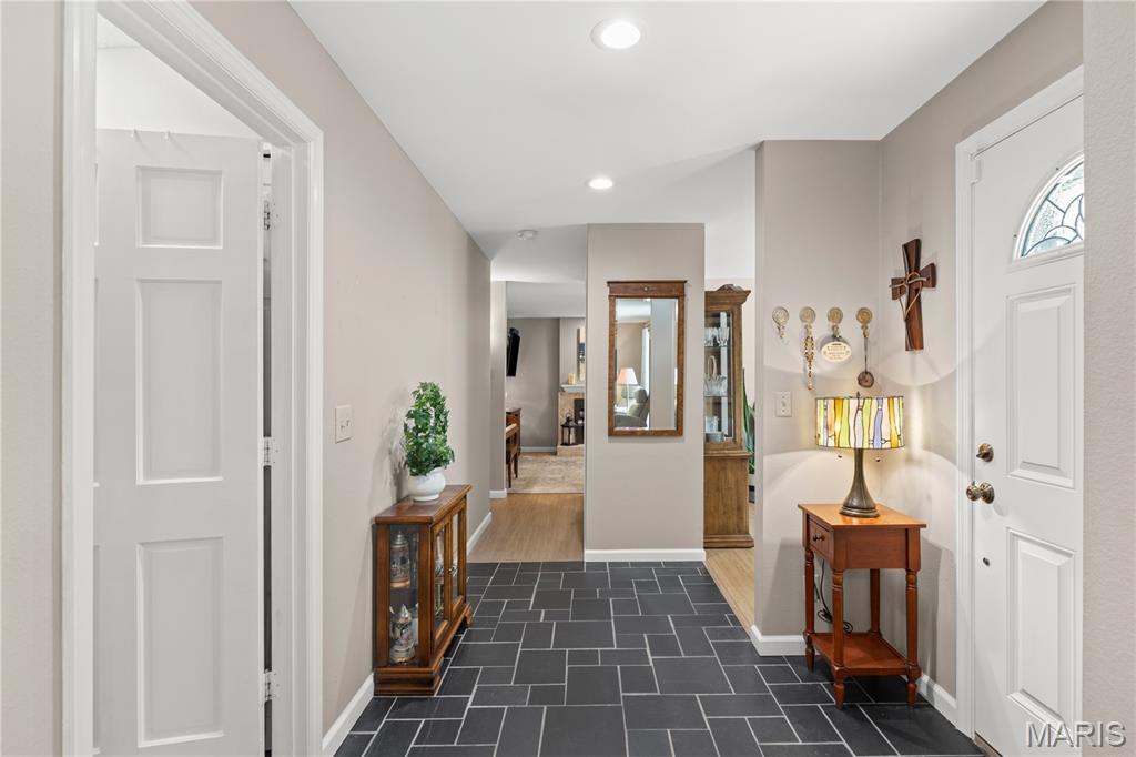 5th image of 486 Ironwood Dr, Ballwin, MO 63011 | MLS# MIS26029791