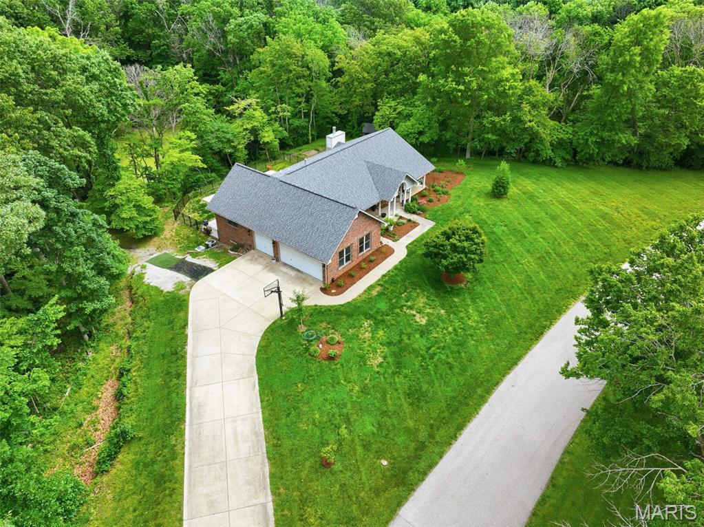 Homes for sale in Columbia, IL | 2773 Woodson Dr, Columbia, IL 62236 | MLS# MIS26030126