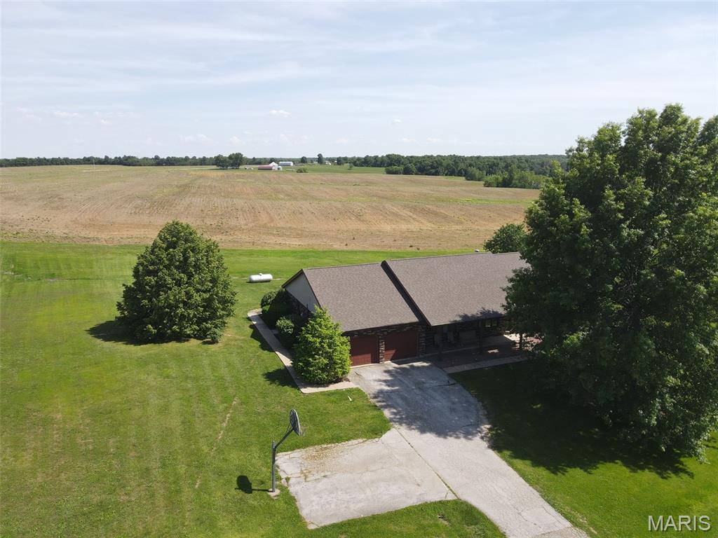 Homes for sale in Lewistown, MO | 18749 225th St, Lewistown, MO 63452 | MLS# MIS26030736