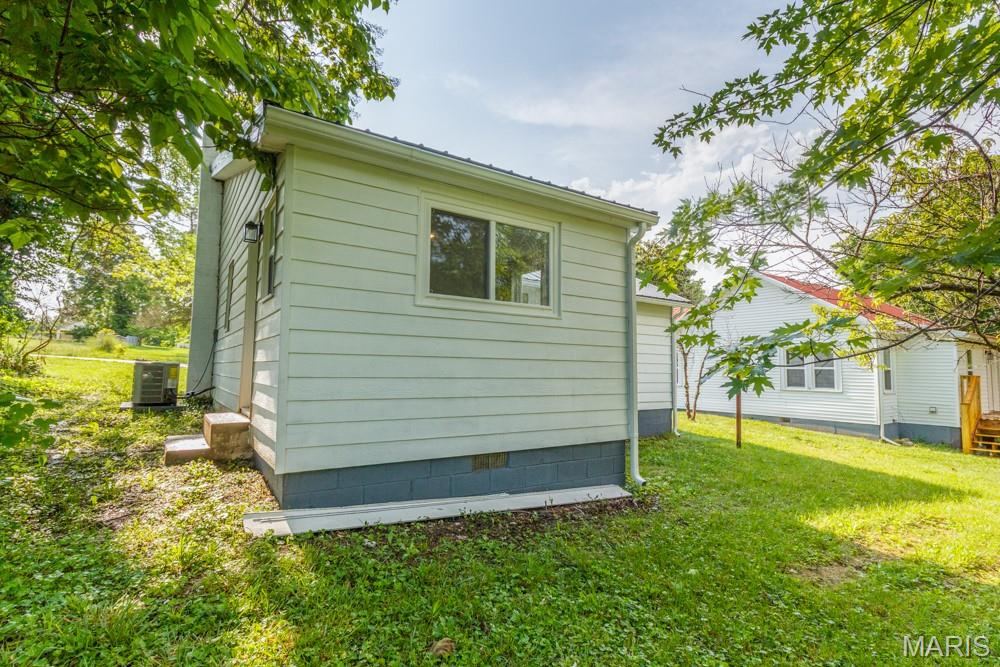 Homes for sale in Richland, MO | 220 Warren St, Richland, MO 65556 | MLS# MIS26030912
