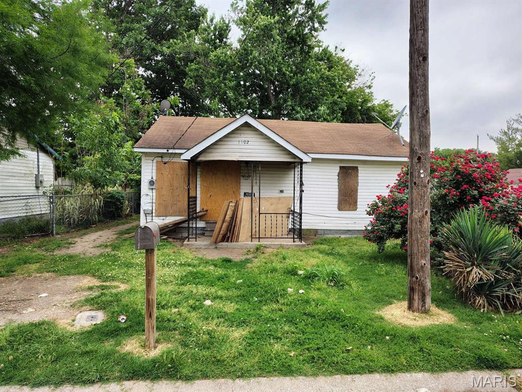 Homes for sale in Caruthersville, MO | 1102 Madison Ave, Caruthersville, MO 63830 | MLS# MIS26030919