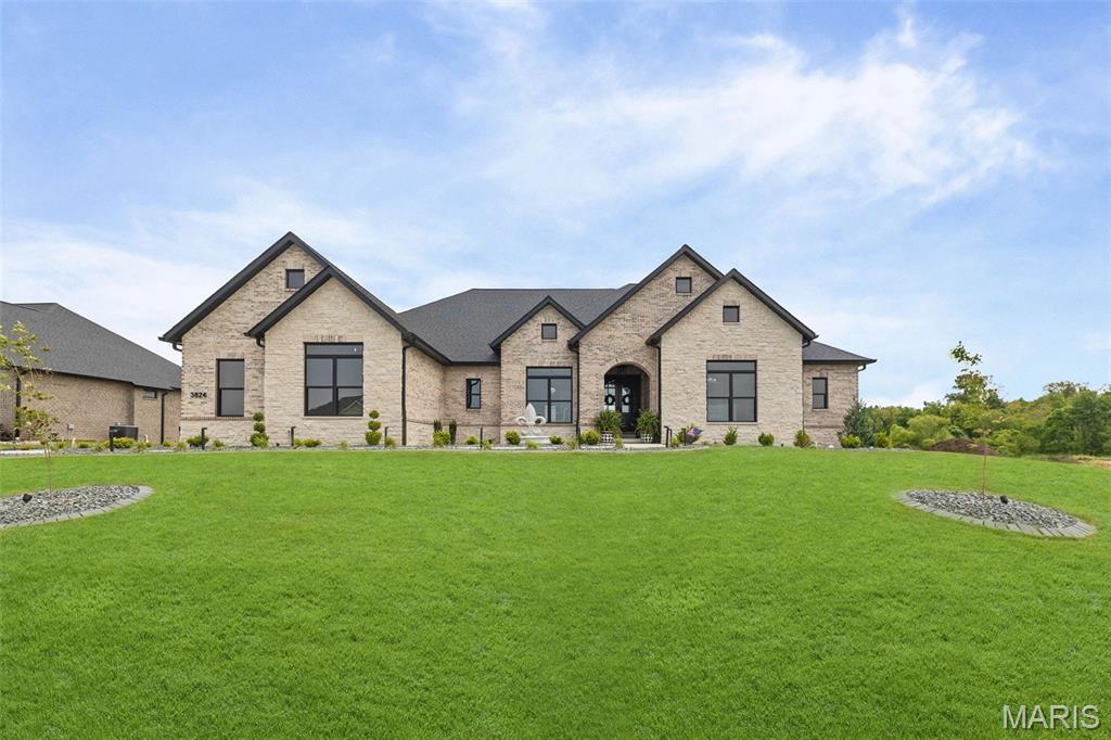 Homes for sale in Edwardsville, IL | 3824 Tanzanite Trl, Edwardsville, IL 62025 | MLS# MIS26031028